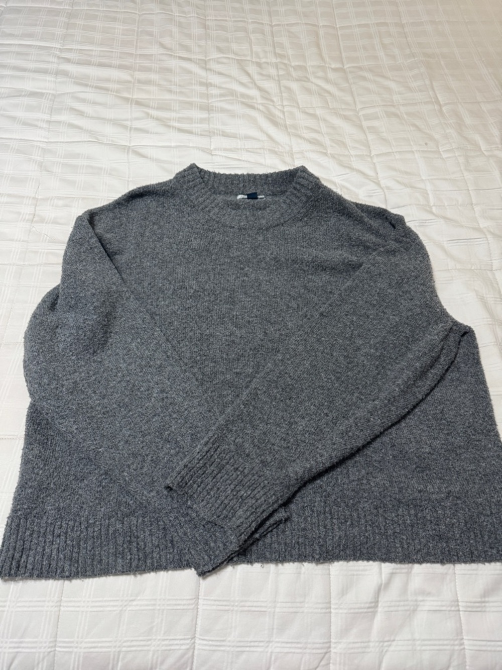 American Eagle Grey Sweater